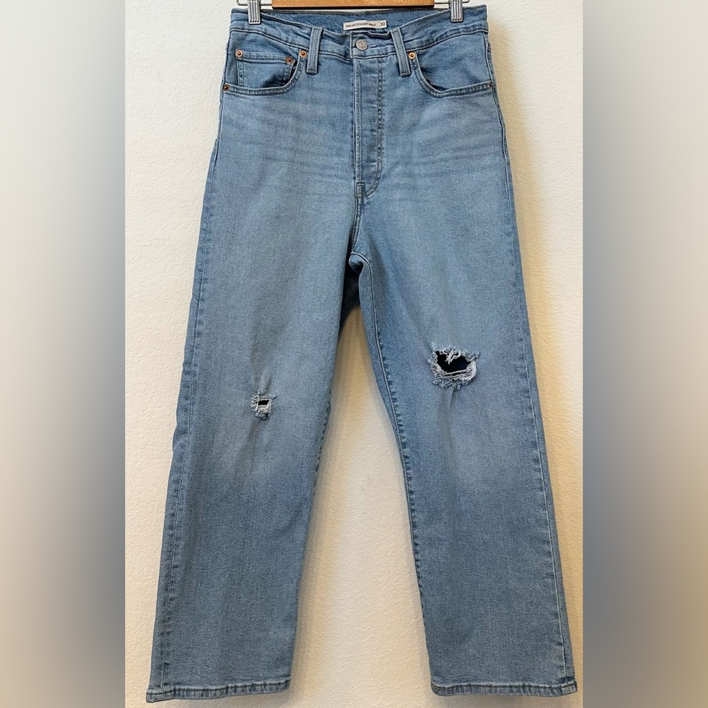 Levi’s Ribcage Straight Ankle Jeans Size 30 Light Wash High Rise Button Fly